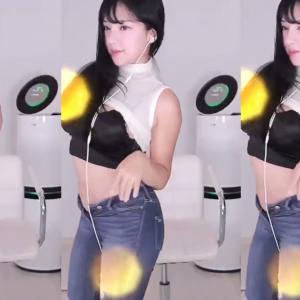 Nov 9 跳得有点矫情。BJ娜娜Nana나나 房yena1002