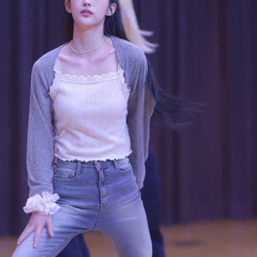 아름답게 안무하는 주니 ( feat 천년유혼 왕조현 )  #아이칠린 #ICHILLIN #주니 #official #오피셜 #팬싸인 #kpop #fancam