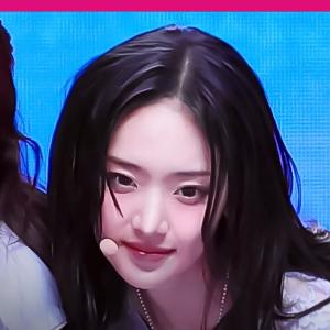 [MPD직캠] 키키 이솔 직캠 4K 'DANCING ALONE' (KiiiKiii LEESOL FanCam) | @MCOUNTDOWN_2025.8.14