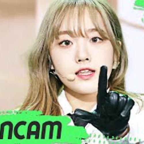 #시그니처 #클로이 직캠 'Boyfriend' (CIGNATURE Chloe Fancam) l @MusicBank 211203