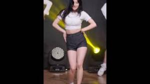 170530 프리스틴 시연 직캠 - 위우 PRISTIN Xiyeon fancam - WEE WOO