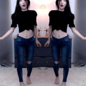 [클립]여친룩 오늘 좀 여성스러워♥찐신입여캠87일