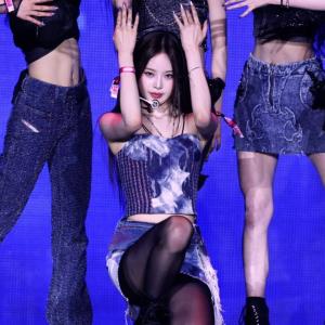 [4K60] 250517 'TIMEBOMB' IZNA BANG JEEMIN 이즈나 방지민 FANCAM 직캠 @ SUPERPOP