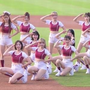 辣酷甜趴DAY2 . 女孩開場表演完拍照TIME. 還有點喘 .體育服好看! 250928