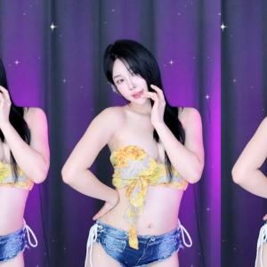 SOOP Streamer ♥바니♥ (nayanaa) 🐰 "Yasisi (야시시)" Dance!