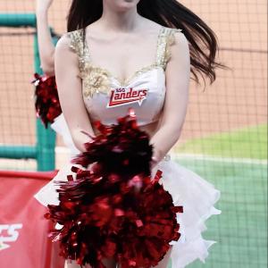 [4k] 2025 ssg랜더스 金渡娥 김도아치어리더 달빛바다 1 공연 직캠 #shorts #ssg #ssg랜더스 #야구 #김도아 #치어리더 #공연 #영상 #직캠