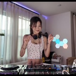 2025 house mix | Sunday session