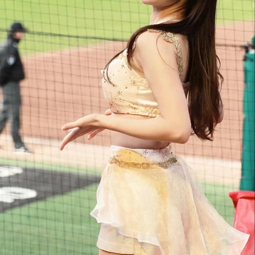 [4k] 2025 ssg랜더스 金渡娥 김도아치어리더 너와의 모든 지금 4 공연 직캠 #shorts #ssg #ssg랜더스 #야구 #김도아 #치어리더 #공연 #영상 #직캠