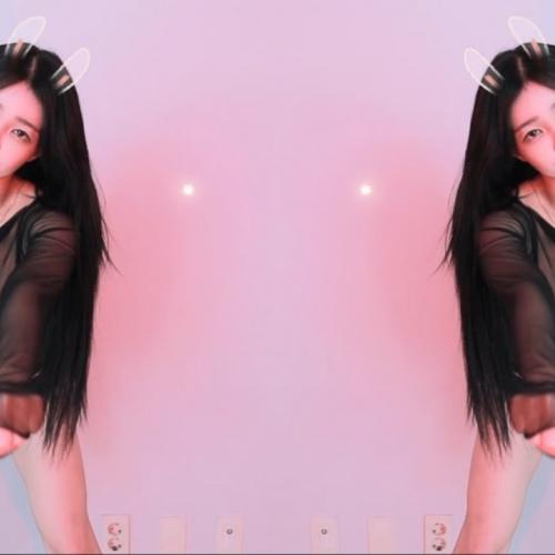 Korean Streamer 아리샤 (feel0100) | Black shorts 🏍 Motorcycle Bounce Dance