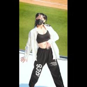 두산의 노제 치어리더 정희정 스우파 - Hey Mama(헤이마마)  @220402 두산 베어스 야구