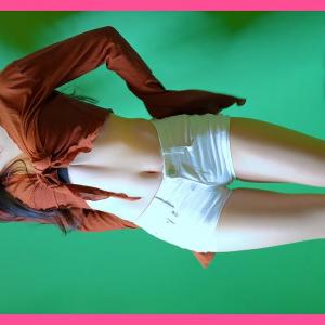 과즙미 중독🍑코카인댄스 레이싱모델 홍지은 측면 4K 직캠 KOBA2022