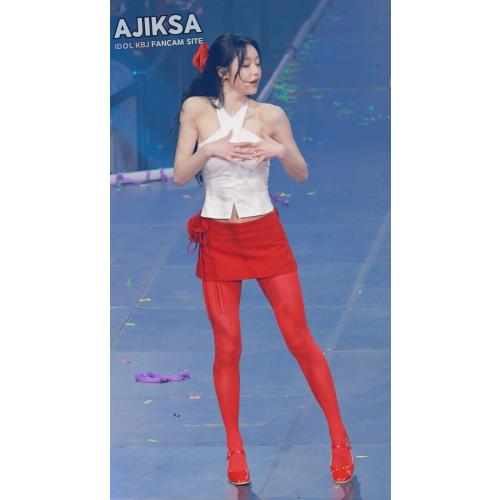 159cm라고...비율이 넘사벽!! 오마이걸 유아!! 그립습니다!! #유아 #오마이걸 #ohmygirl #yooa #kpop #kpopidol