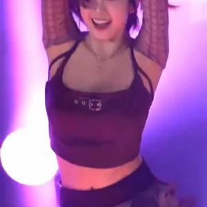 라잇썸 나영, 희망나눔콘서트에서 달콤한 무대로 시선 집중!