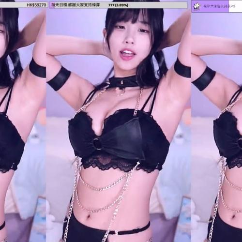 Twitch streamer 梓澪與村長 (s201111) - BBoom BBoom(뿜뿜) 💥 Short Hair 👩