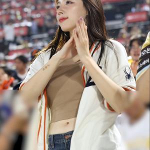 한화의 승리 요정 쉬는 날의 하지원 치어리더 노시환 응원가 #하지원 #河智媛 #hajiwon #하지원치어리더 #한화이글스 #치어리더 #cheerleader #직캠