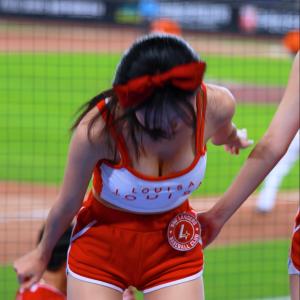 [4k] 2025 ssg랜더스 이정윤치어리더 j에게 응원 직캠 #shorts #ssg #ssg랜더스 #야구 #이정윤  #치어리더 #공연 #영상 #직캠 #아웃송