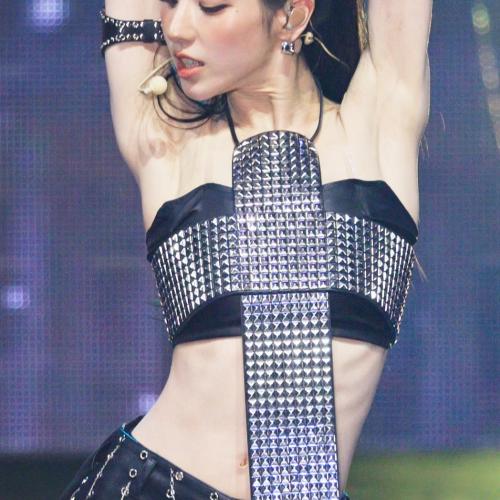 전 세계가 주목할 달의 여신 #희진 #HeeJin #아르테미스 #ARTMS #이달의소녀 #Loona #THEBOYS