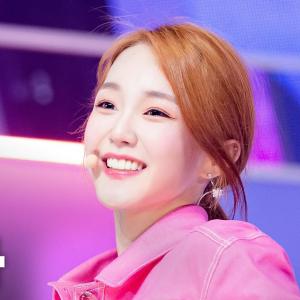 [안방1열 직캠4K] 우아! 나나 '우아!' (woo!ah! NANA 'woo!ah!' FanCam)│@SBS Inkigayo_2020.5.17