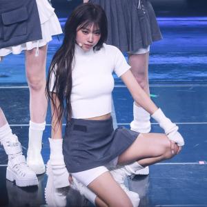 251108 'TIMEBOMB + BEEP' - 이즈나 최정은 직캠 (izna JUNGEUN FanCam) izna 1st FAN-CON