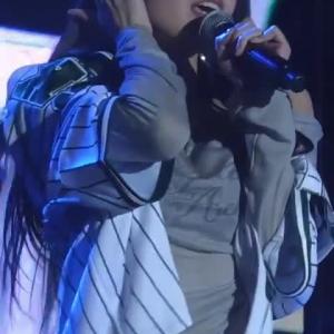 검정 브라 비치는 시스루티 묵직한 바운스 키스오브라이프 나띠