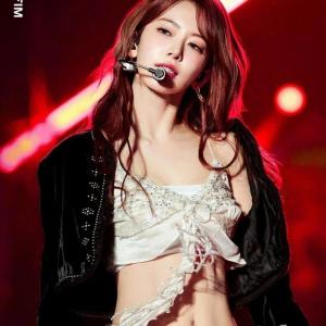 LE SSERAFIM - Sakura 르세라핌 사쿠라