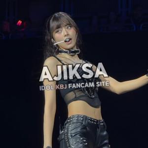 [FANCAM] 260113 TWICE World Tour "THIS IS FOR" in Seattle "Dive In" (Tzuyu Solo)