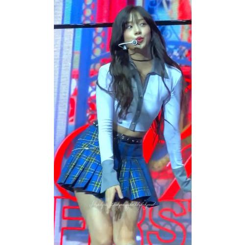 Bang bang 안유진 슬로우모션