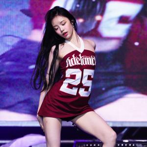 250917 이안 IAN 하츠투하츠 Hearts2Hearts Full ver ‘The Chase + Butterflies + STYLE + Gee’ 4K 60P 직캠 @경희대 축제