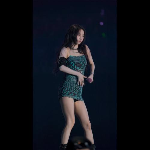 썸넬만 봐도 못 참는 직캠 있냐