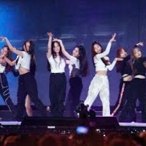 연습생들 직캠 4K 60P ‘연습생’ ( Trainee Girl - 윤종신 Y.E.T) BOF 19.10.19