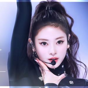 [안방1열 직캠4K] 미야오 안나 'BODY' (MEOVV ANNA FanCam) @SBS Inkigayo 241215