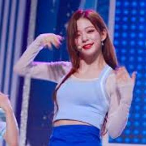[4K] 190727 #프로미스나인 #이채영 레전드 - LOVE BOMB 직캠 (Fromis_9 Leechaeyoung - LOVE BOMB fancam)