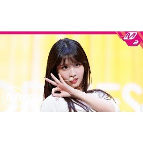 트와이스 모모 직캠 'YES or YES' (TWICE MOMO FanCam) | @MCOUNTDOWN_2018.11.8