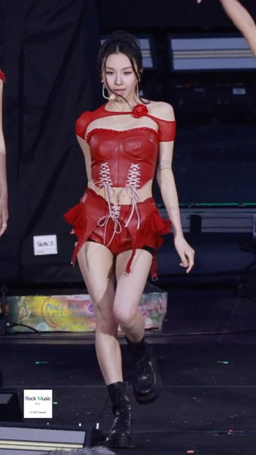 트와이스 채영 'Strategy' (Twice CHAEYOUNG FanCam) 4K 세로직캠 #チェヨン #孫綵瑛