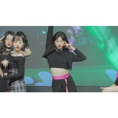 191019 Weki Meki(위키미키) Iron Boy 김도연DOYEON 4k 직캠fancam / 정선청바지