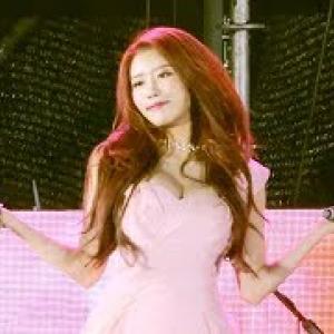 190608 #러블리즈 #이미주 직캠 4K '안녕 Hi' Lovelyz Mijoo fancam @ 인제 DMZ 콘서트