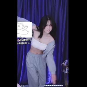 ]tt시게를 보고 개같이.ㄷ뛰어온 [수니그룹 게임즈] 깅예솔