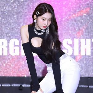 [8K] EVERGLOW (에버글로우) 시현 'Adios' 직캠 @ G - KPOP 콘서트 | 220717 | by -wA- 초고화질