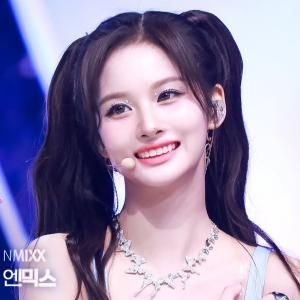 [얼빡직캠 4K] 엔믹스 설윤 'Blue Valentine' (NMIXX SULLYOON Facecam) @뮤직뱅크(Music Bank) 251017