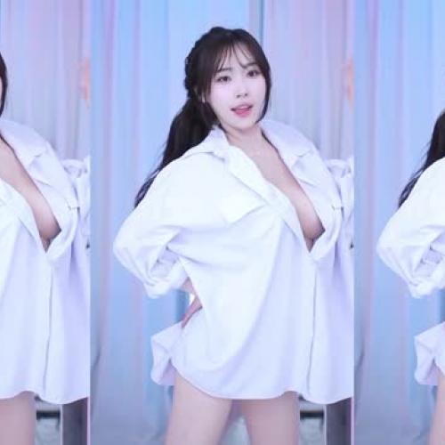 kdbsdydth 돌아온 윤영서♡,,,♥ 루키에서의 마지막 맥심단 해주실래여?