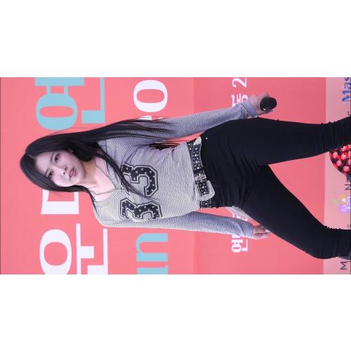 251122  LOVEONE (러브원) - Whiplash cover (아연) 직캠 [로컬 그라운드 연남]